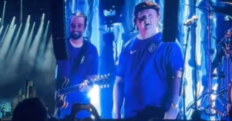 Chelsea jersey on capaldi